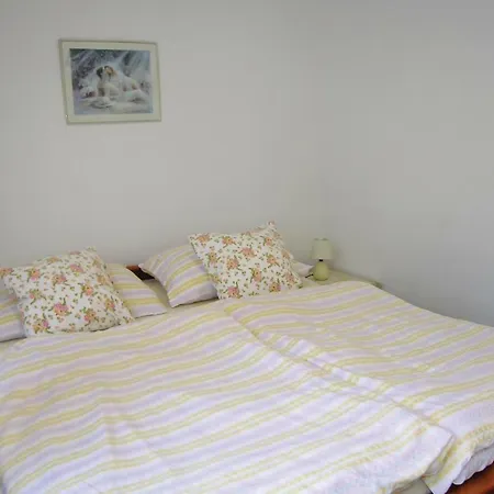 Feriehus Two-bedroom Holiday In Balatonboglár